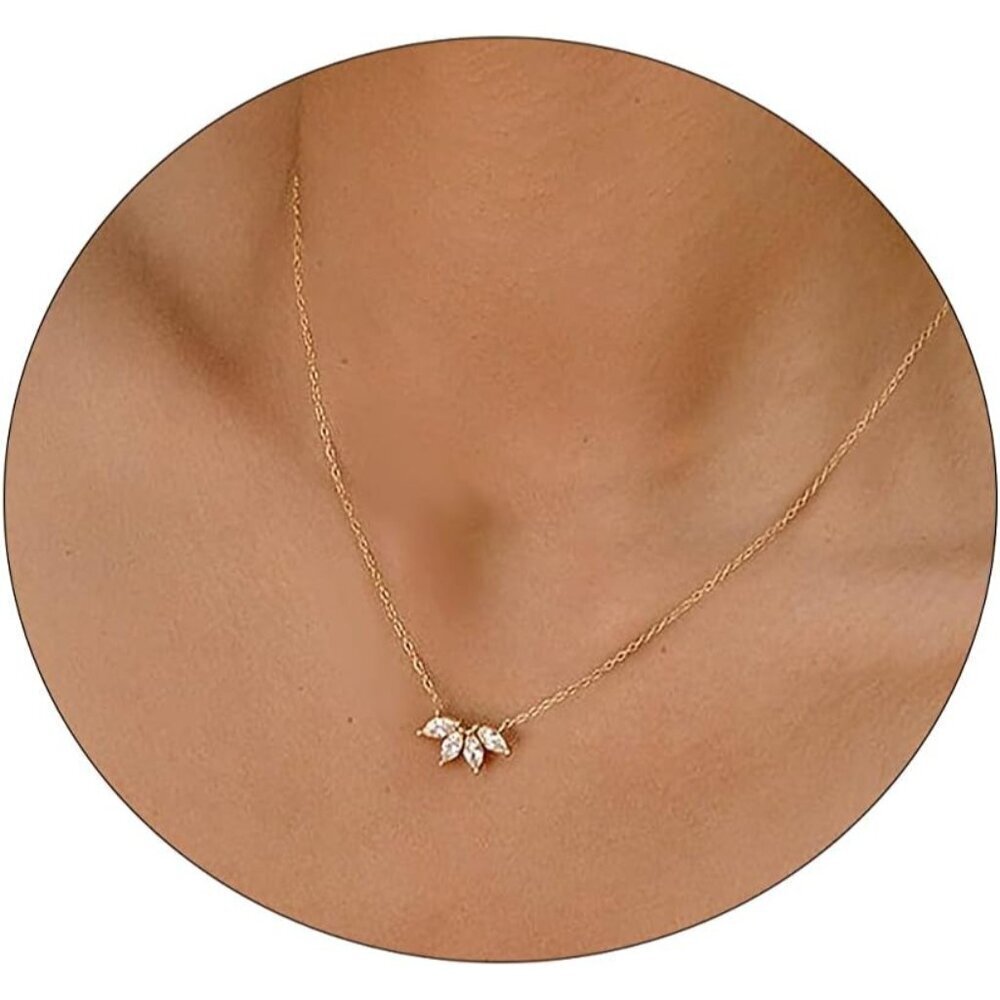 🆕Women’s Gold 14K Gold Plated CZ Heart Star Leaf Pendant Necklace